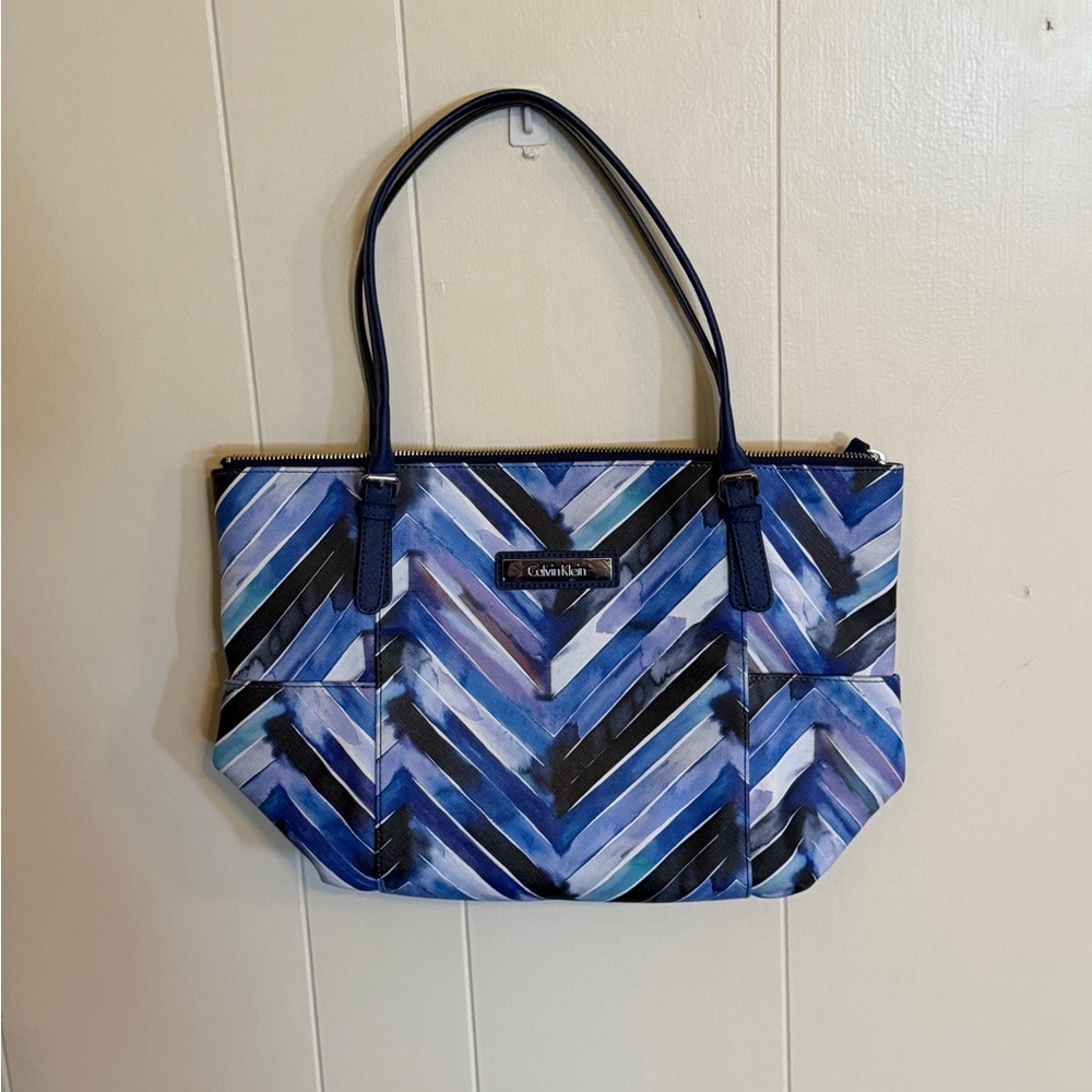 Calvin Klein Multicolor Chevron Tote